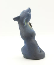 Load image into Gallery viewer, Cracked Vessel - Leslie Levings
